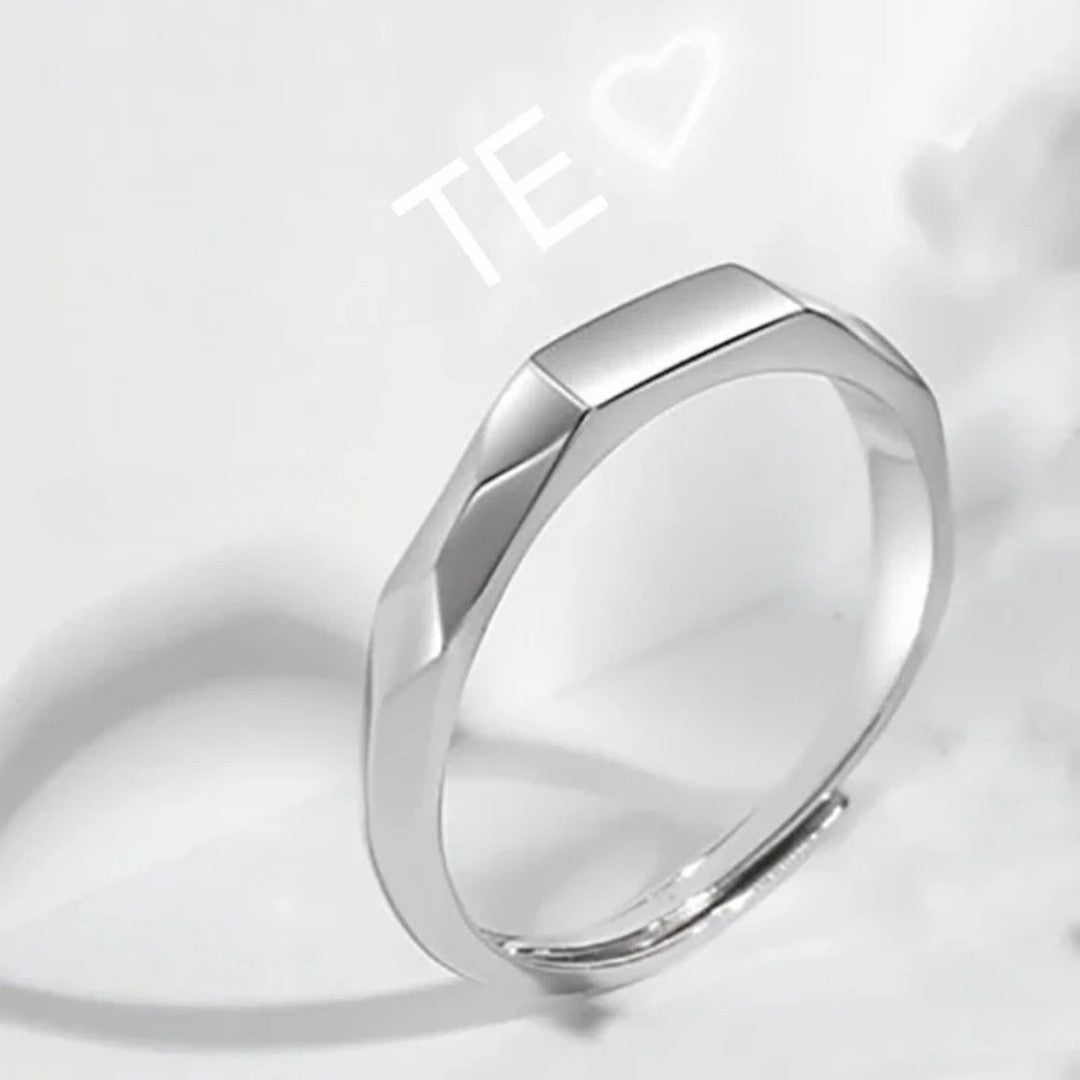 Light Sculpted "Te Amo" Rings