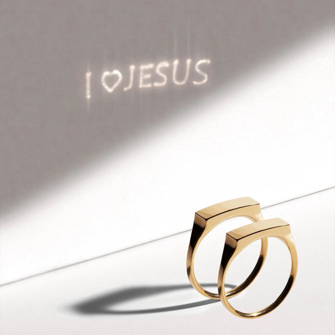 Light Sculpted Faith Ring